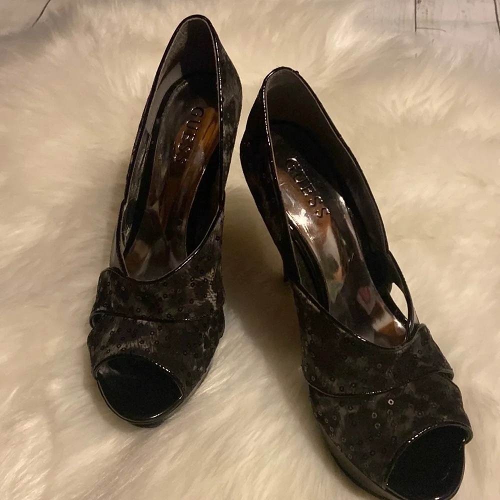 Guess‎ High Heal shoes